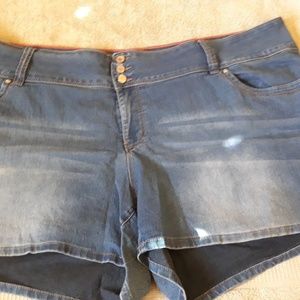 Plus size blue Jean shorts